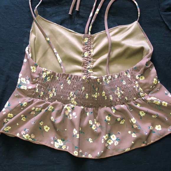 *Sold!!!Cute floral shirt - Picture 4 of 8